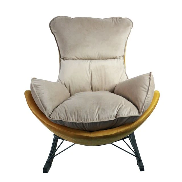Sillón mecedora interior